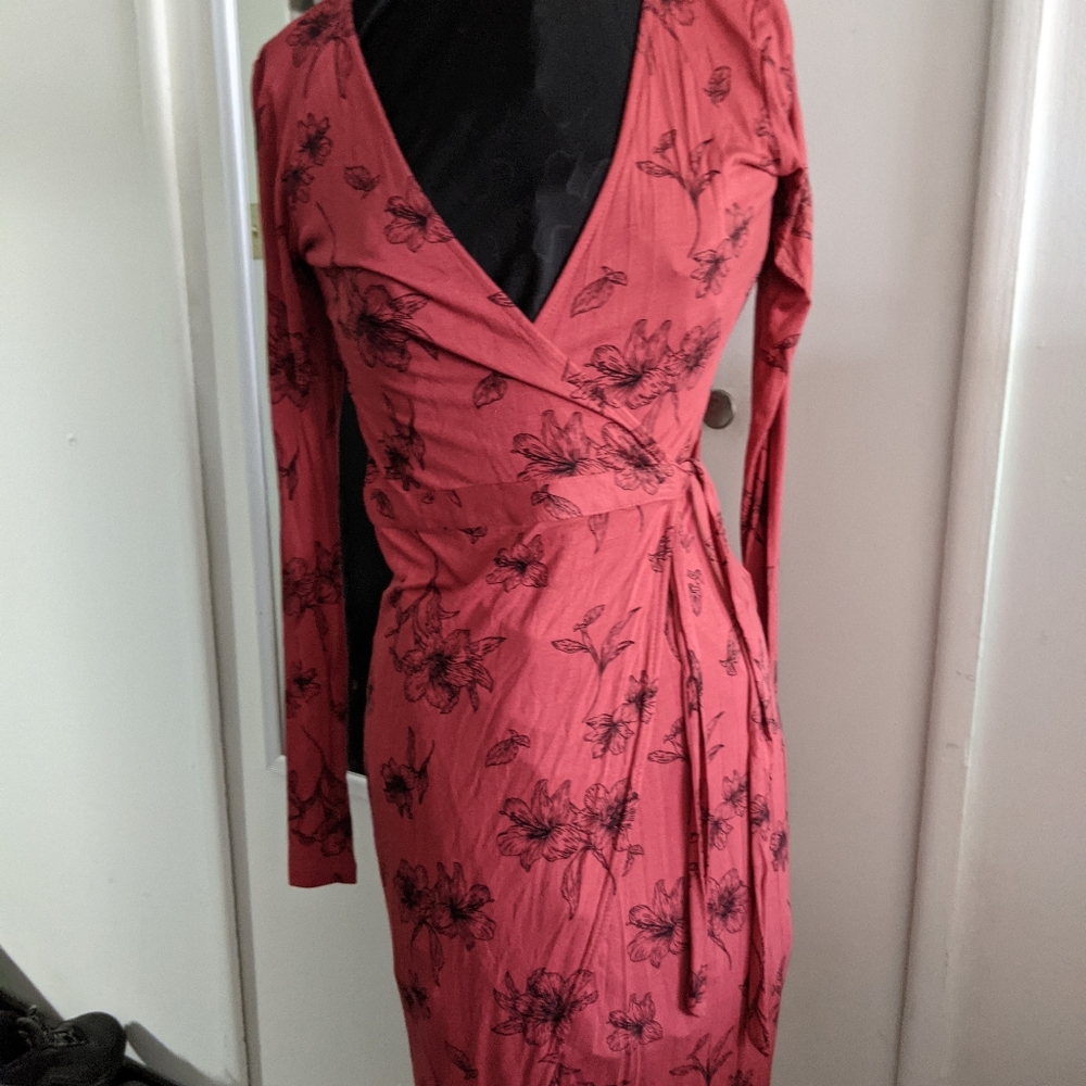Dress - Picture 4 of 5